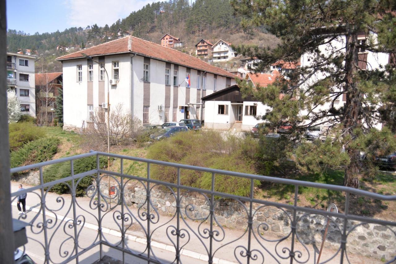 Apartmani Stari Grad Priboj エクステリア 写真